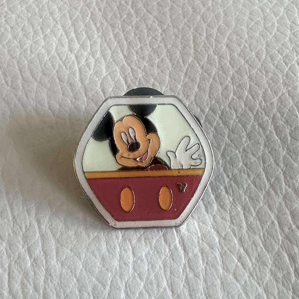 Official Disney Mickey Mouse Trading Pin